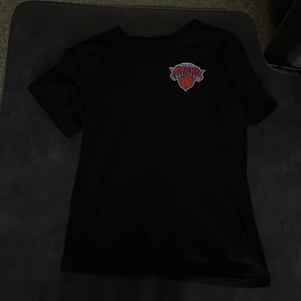 This is a NBA nicks T-shirt?